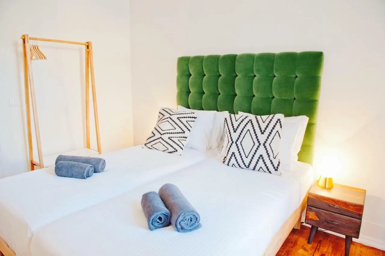 Apartment Beautiful Dreamers - At Avenida Cr3D Lisbon